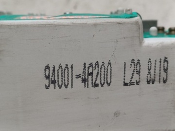 HYUNDAI H1 97- PŘÍSTROJOVÁ DESKA BUDÍKY 940014A200