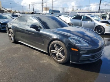 Porsche Panamera II Liftback 3.0 330KM 2018 Porsche Panamera 4 2018 3.0 Benzyna 330KM, zdjęcie 4