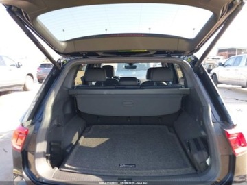 Volkswagen Tiguan II 2022 Volkswagen Tiguan SEL R-Line 2022 2.0 Benzyna 184KM, zdjęcie 9