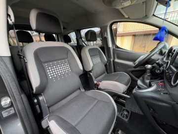Citroen Berlingo II Combi Facelifting 2015 1.6 BlueHDi 100KM 2015 Citroen Berlingo Citroen Berlingo II (2008 - 2018) 1.6 1.6 Diesel 99KM, zdjęcie 38
