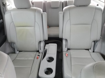 Toyota Highlander II 2019 Toyota Highlander TOYOTA HIGHLANDER SE, 2019r...., zdjęcie 8