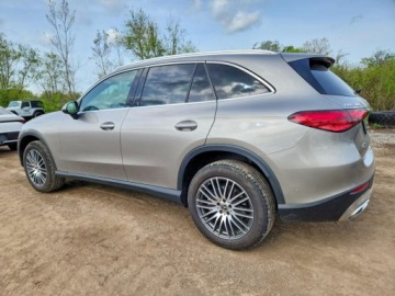 Mercedes GLC C254/X254 2023 Mercedes-Benz GLC 300 4Matic 2023 2.0 Benzyna 255KM, zdjęcie 1