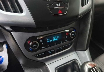 Ford Focus III Kombi 1.0 EcoBoost 100KM 2013 Ford Focus Ford Focus 1.0 EcoBoost Titanium Benzyna 100KM, zdjęcie 14