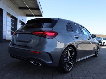 Mercedes Klasa A W177/V177 Hatchback Facelifting 1.3 200 163KM 2025 MERCEDES-BENZ A Klasa 200 AMG Line 1.3 163KM, zdjęcie 2