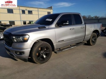  RAM 1500 2022r., Big Horn, od ubezpieczalni 5.7 Benzyna 395KM