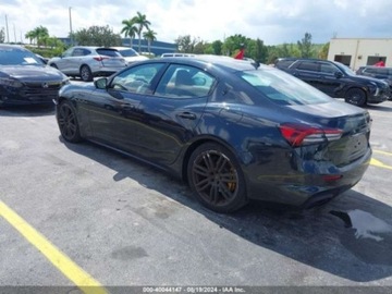 Maserati Ghibli III 2023 Maserati Ghibli Modena 2023 3.0l 3.0 Benzyna 424KM, zdjęcie 4