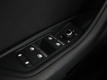 Audi A4 B9 Avant 2.0 TDI 150KM 2017 Audi A4 Avant S-tronic bi-xenon/LED navi klima, zdjęcie 34