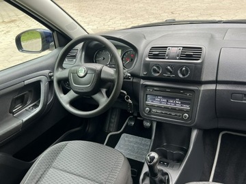 Skoda Fabia II Hatchback Facelifting 1.2 HTP 60KM 2011 Škoda Fabia Skoda Fabia Lift Benzyna Klima, zdjęcie 8