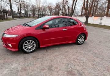 Honda Civic VIII Hatchback 3d 1.4 i-VTEC 100KM 2010 Honda Civic Honda Civic 1.4 i-VTEC Type S 1.3 Benzyna 100KM, zdjęcie 27