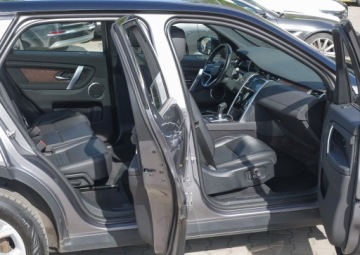 Land Rover Discovery Sport SUV Hybrid 1.5 P300e 309KM 2021 LR Discovery Sport 309 koni 4x4 Panorama Meridian 360 Hak Skóra Ele.Fotele, zdjęcie 23