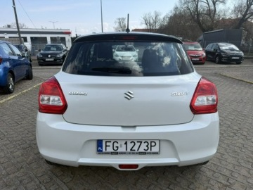 Suzuki Swift VI Hatchback 1.2 DualJet 90KM 2017 Suzuki Swift 1,2 benzyna 90KM, zdjęcie 14