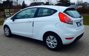 Ford Fiesta VII Hatchback 3d Facelifting 1.5 TDCi 75KM 2015 Ford Fiesta 2015 bogata wersja zadbany niski przebieg bezwypadkowy, zdjęcie 4