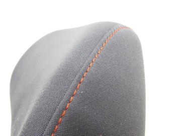 PODHLAVNÍK VW GOLF V PŘEDNÍ KIEROWCY/PASAZERA VERZE GOAL ČERVENÁ NIC