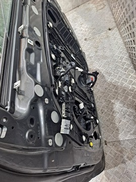 DVEŘE PRAVÝ PŘEDNÍ FORD KUGA MK3 MAGNETICKÁ 