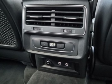 Audi Q7 II Q7-e 3.0 55 TFSI e  381KM 2021 Audi Q7 3.0 Hybryda Plug-in 381KM, zdjęcie 23