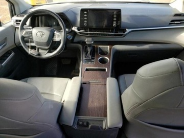 Toyota Sienna III 2021 Toyota Sienna 2021, 2.5L, 4x4, XLE, po gradobiciu 2.5 Hybryda 245KM, zdjęcie 7