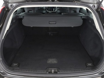 Volvo V60 II  Kombi 2.0 D3 150KM 2019 Volvo V60 GRATIS! Pakiet Serwisowy o wartości, zdjęcie 19