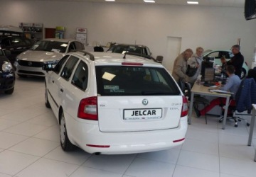 Skoda Octavia II Kombi 1.6 TDI CR DPF 105KM 2012 Skoda Octavia 1.6 TDI 105KM Salon PL FV23 1.6 Diesel 105KM, zdjęcie 9