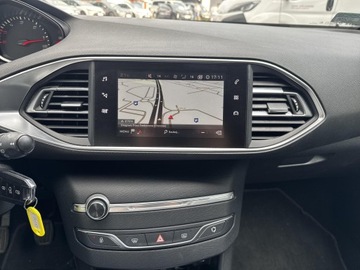 Peugeot 308 II SW Facelifting 1.5 BlueHDI 130KM 2018 Peugeot 308 SW 1.5 BlueHDi Active S&amp;S T9 (2014-), zdjęcie 14