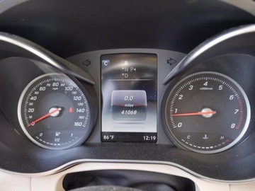 Mercedes GLC C253 2019 Mercedes-Benz GLC 300 4Matic 2019 2.0l 2.0 Benzyna 241KM, zdjęcie 13