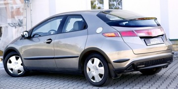 Honda Civic VIII Hatchback 5d 1.4 i 83KM 2007 Honda Civic Salon PL/ 2 Ręka/ Klimatronic/6, zdjęcie 5