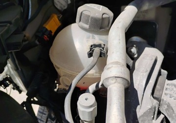 Citroen C4 Picasso II Picasso 1.6 e-HDi 114KM 2014 Citroen C4 Picasso 2014r, 1.6HDI. Uszkodzony prawy przod. Jezdzi. 1.6, zdjęcie 19