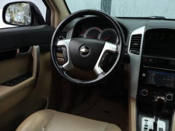 Chevrolet Captiva I 2.0D 150KM 2007 Chevrolet Captiva 2.0 D, 4X4, Automat, 7 miejsc, zdjęcie 6