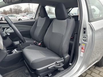 Toyota Yaris III Hatchback 5d Facelifting 1.0 VVT-i 69KM 2015 Toyota Yaris 1.0 Active EU6 III (2011-2019) Toyota, zdjęcie 15