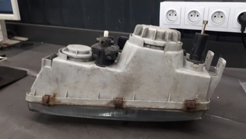 SVĚTLOMET PRAVÝ HYUNDAI H100 94R