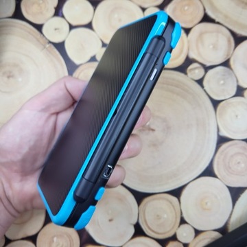 Konsola NEW NINTENDO 2DS XL Czarno Niebieska Stan NIEMAL IDEALNY 10-/10