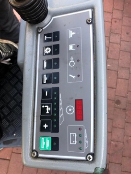 HAKO B910 KARCHER NILFISK TASKI СКРУББЕР ВОДИТЕЛЬ