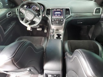 Jeep Grand Cherokee IV 2017 Jeep Grand Cherokee SRT-8 2017 6.4l 6.4 Benzyna 475KM, zdjęcie 8