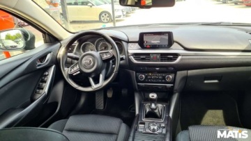 Mazda 6 III Kombi Facelifting 2.0 SKYACTIV-G 165KM 2016 Mazda 6 2.0 165KM manual navi czujniki bi xenony modelowo 2017rok 2.0 165KM, zdjęcie 27