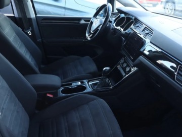 Volkswagen Touran III 2.0 TDI 150KM 2018 VW Touran 2.0 TDI, Salon Polska, Serwis ASO, zdjęcie 8