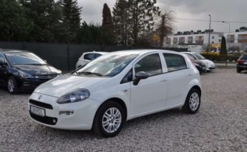 Fiat Punto Punto 2012 Hatchback 3d 1.2 69KM 2016 Fiat Punto Klimatyzacja Elektryczne Szyby 1.2 Benzyna 69KM