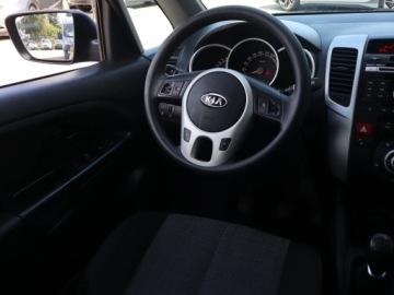 Kia Venga Mikrovan 1.6 DOHC CVVT 125KM 2012 Kia Venga 1.6 CVVT, Klima, Podgrzewane siedzienia, zdjęcie 6