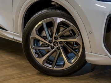 Audi Q5 II SUV Facelifting 2.0 40 TFSI MHEV 204KM 2026 AUDI Q5 TFSI quattro S line Suv 2.0 (204KM) 2026, zdjęcie 15