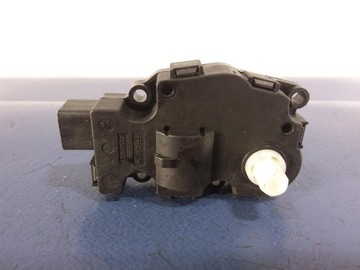 PORSCHE PANAMERA MOTOREK RADIÁTORU K9749006