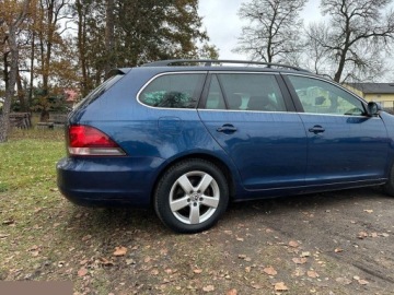 Volkswagen Golf VI Variant 1.2 TSI 105KM 2011 Volkswagen Golf Variant 1.2 benzyna 105KM 2011r, zdjęcie 7