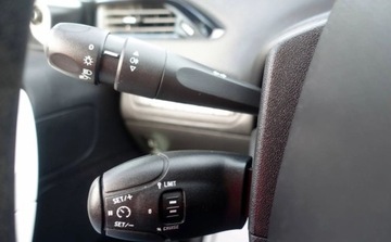 Peugeot 208 I Hatchback 3d 1.0 VTI 68KM 2014 Peugeot 208 1.0VTi 68KM Klima Niski przebieg Zero korozji Oryginalne szyby, zdjęcie 5