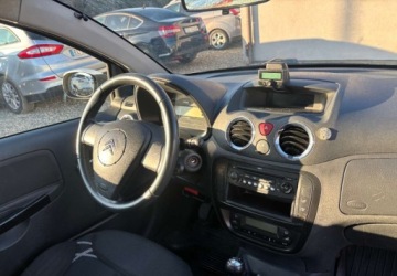 Citroen C2 2009 Citroen C2 Wymieniony rozrzad 1.4 Benzyna 73KM, zdjęcie 10