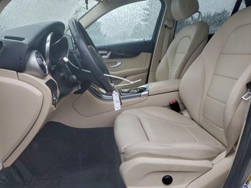 Mercedes GLC C253 2019 Mercedes-Benz GLC 2019 r., 2,0L 300 4 MATIC 2.0 Benzyna 241KM, zdjęcie 8