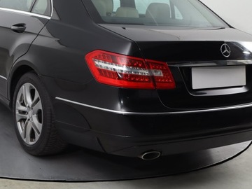 Mercedes Klasa E W212 Limuzyna 350 CDI BlueEFFICIENCY 231KM 2009 Mercedes E E 350 CDI 4MATIC, Salon Polska, 227 KM, zdjęcie 20