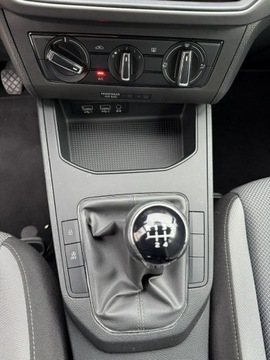 Seat Ibiza V Hatchback 5d 1.0 MPI 75KM 2018 Seat Ibiza Serwisowana . Światła Led., zdjęcie 19