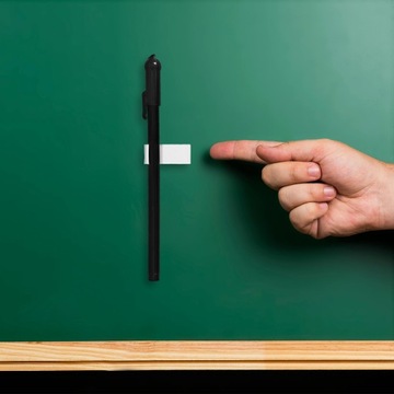 ДЕРЖАТЕЛЬ ПЕНЛАНА ДЛЯ ДОСКИ