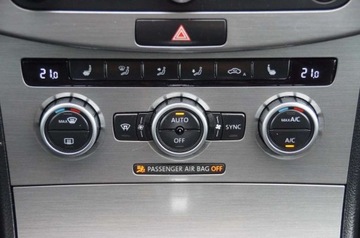 Volkswagen Passat B7 Variant 2.0 TDI CR DPF BlueMotion 140KM 2014 Volkswagen Passat 2.0 TDI CR 140 KM, DSG, Navi, Kamera, Biksenon, GWARANCJA, zdjęcie 17