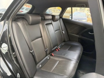 Toyota Avensis III Wagon Facelifting 2015 2.0 D-4D 143KM 2015 Toyota Avensis 2.0 D-4D Premium III (2009-) Toyota, zdjęcie 23