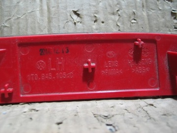 задний отражатель лампы в бампере vw Touran Lift 10-15 лет