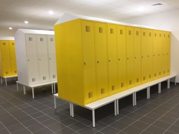 SUM 330 Вт Шкаф металлический 90 см на 3 сотрудников - 3-дверный