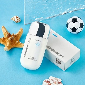 Солнцезащитный крем SPF50 для лица и тела, глубоко питательный.